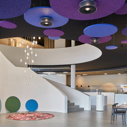 Akustikelemente im Gewerbe. Röösli Funktionsdecken.